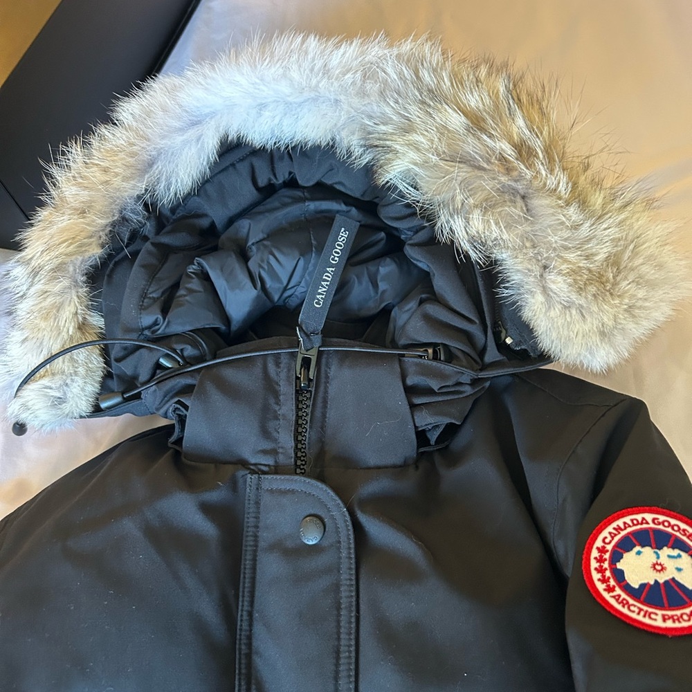 Canada Goose Trillium Parka Heritage Black Small, Like New, Full Set - Picture 3 of 16